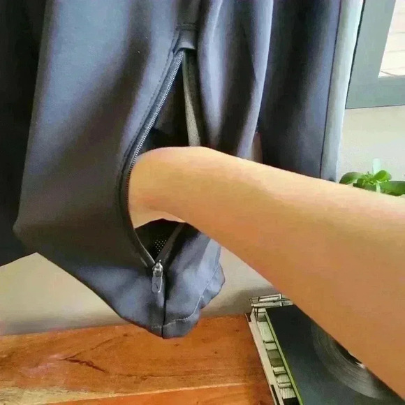 MIZUNO Women's Black/Gray Jacket Full Zip Size XL Running Gym Long Sleeves - Picture 10 of 10